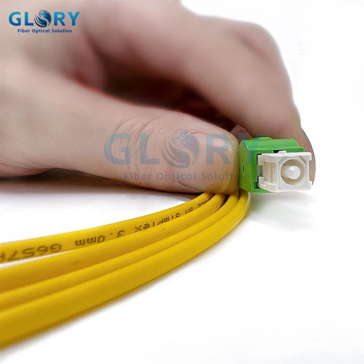 أساسيات موصل الألياف البصرية: دليل عملي